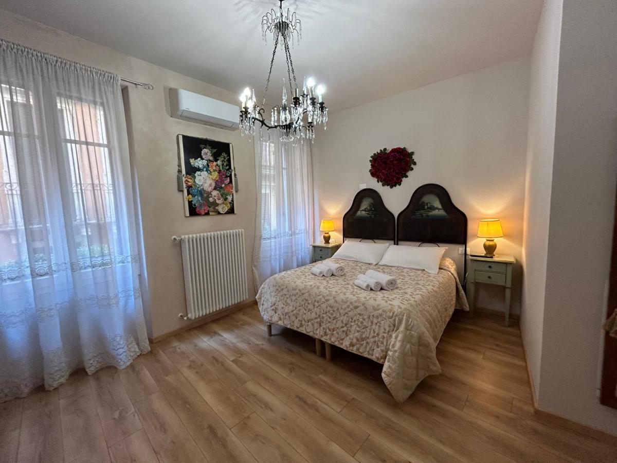 Sofia Rooms ヴェローナ エクステリア 写真