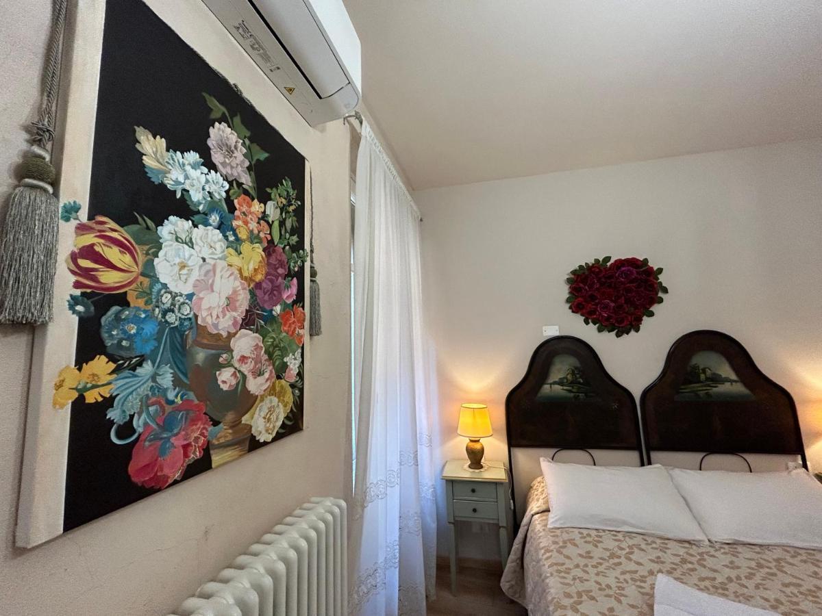 Sofia Rooms ヴェローナ エクステリア 写真